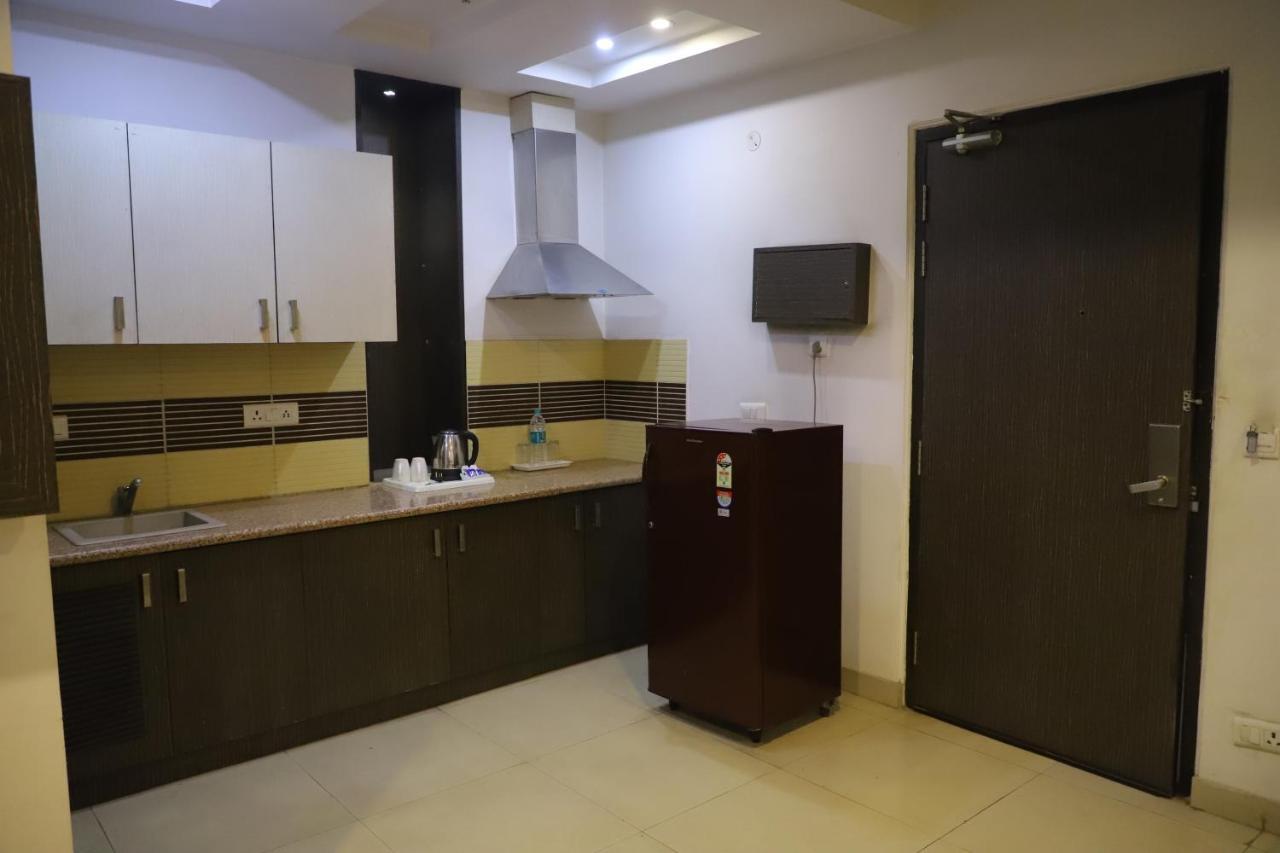 Genx Le Crescent Ghaziabad Hotel Ngoại thất bức ảnh