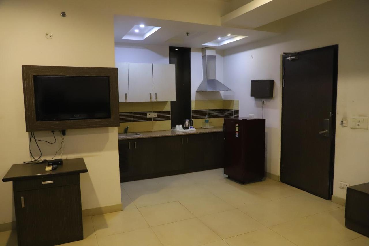 Genx Le Crescent Ghaziabad Hotel Ngoại thất bức ảnh