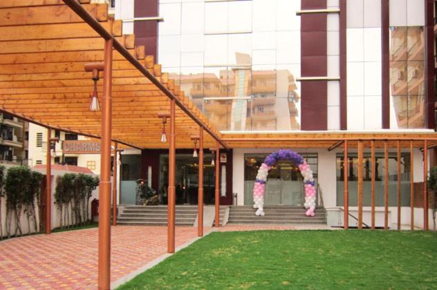 Genx Le Crescent Ghaziabad Hotel Ngoại thất bức ảnh