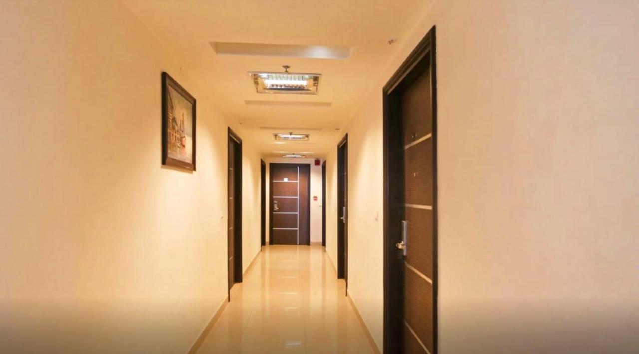Genx Le Crescent Ghaziabad Hotel Ngoại thất bức ảnh