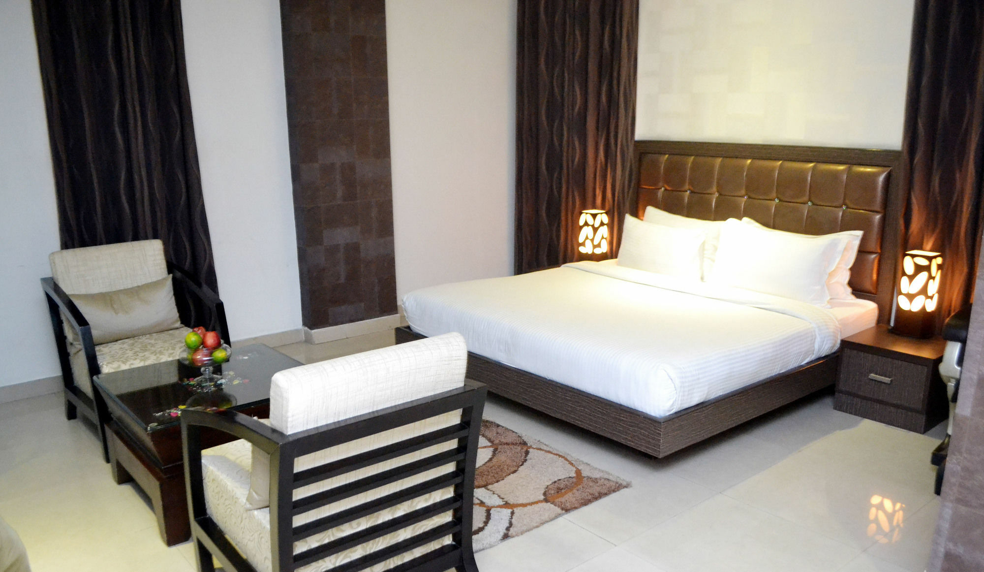 Genx Le Crescent Ghaziabad Hotel Ngoại thất bức ảnh