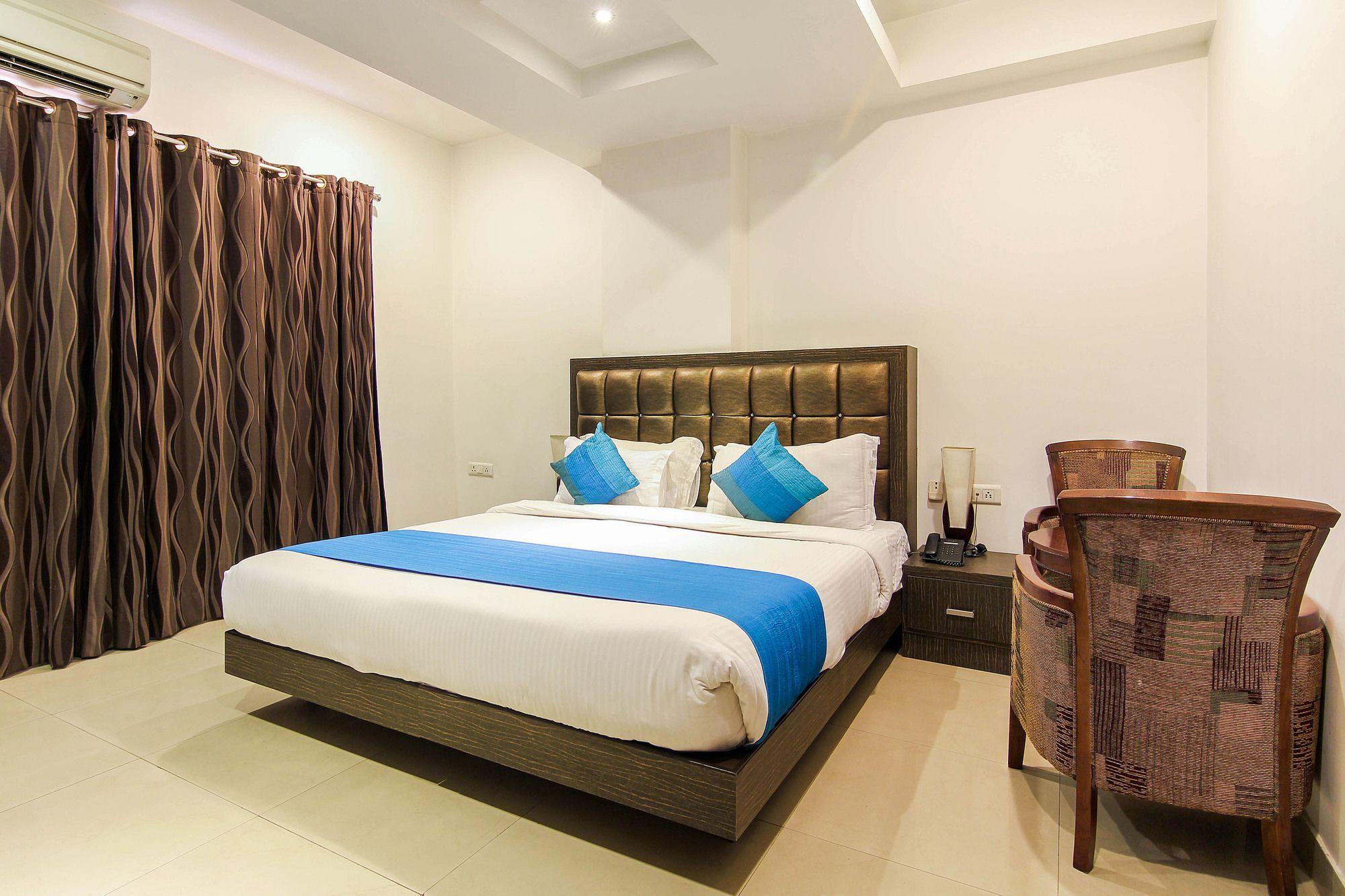 Genx Le Crescent Ghaziabad Hotel Ngoại thất bức ảnh